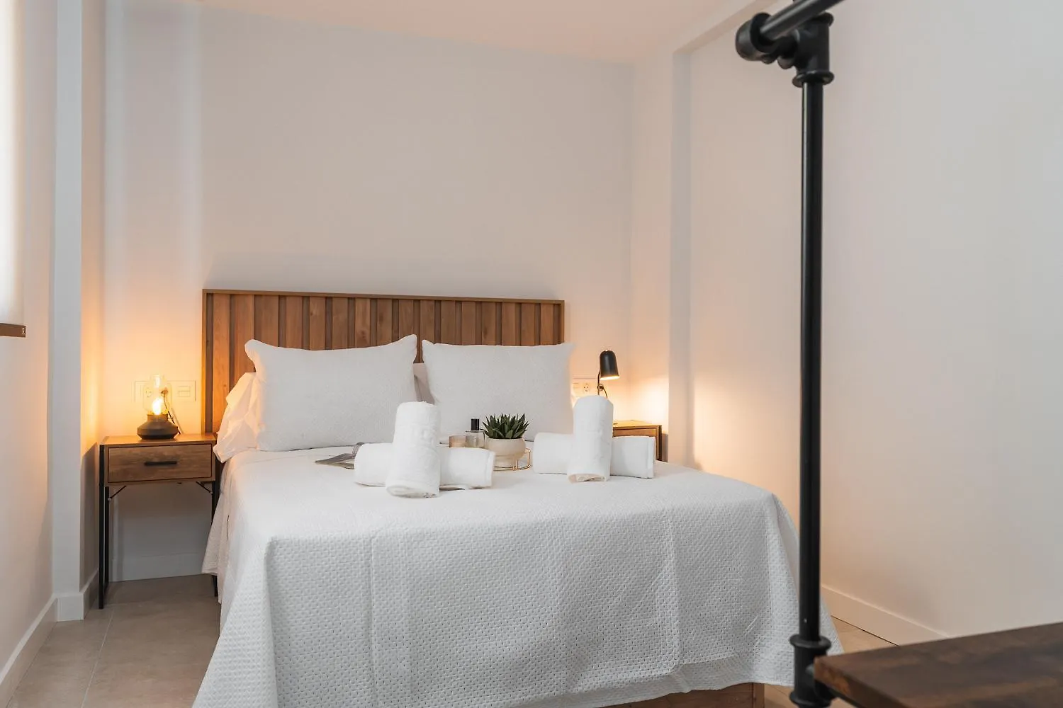 Mano De Hierro Apartment - Free Parking Granada Spain