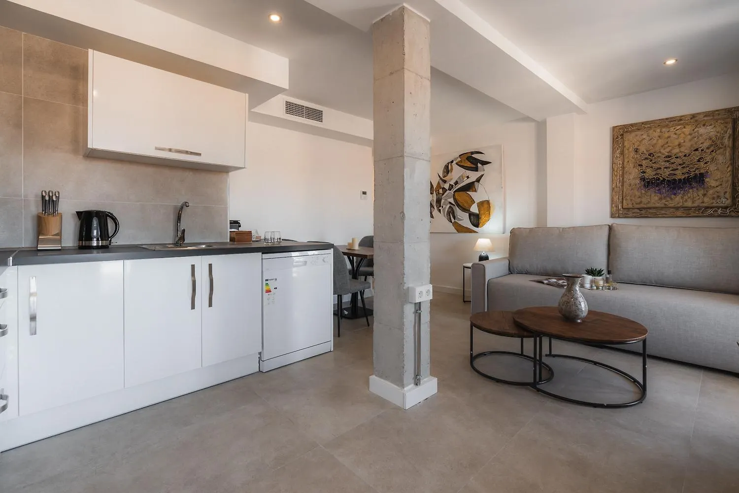 Mano De Hierro Apartment - Free Parking Granada