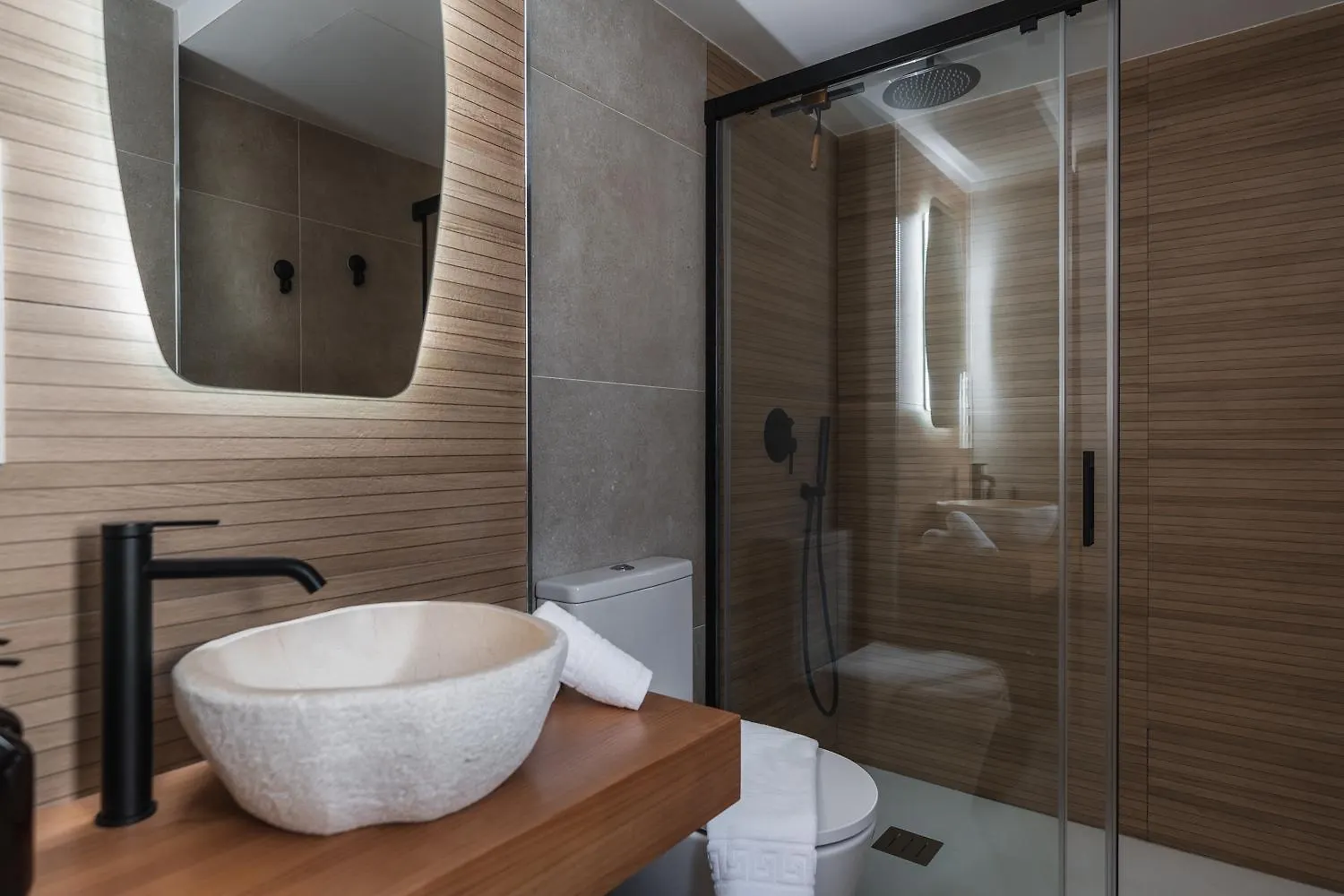 Mano De Hierro Apartment - Free Parking Granada Spain